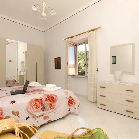 Estate4home - Casa Chiarina Apartment